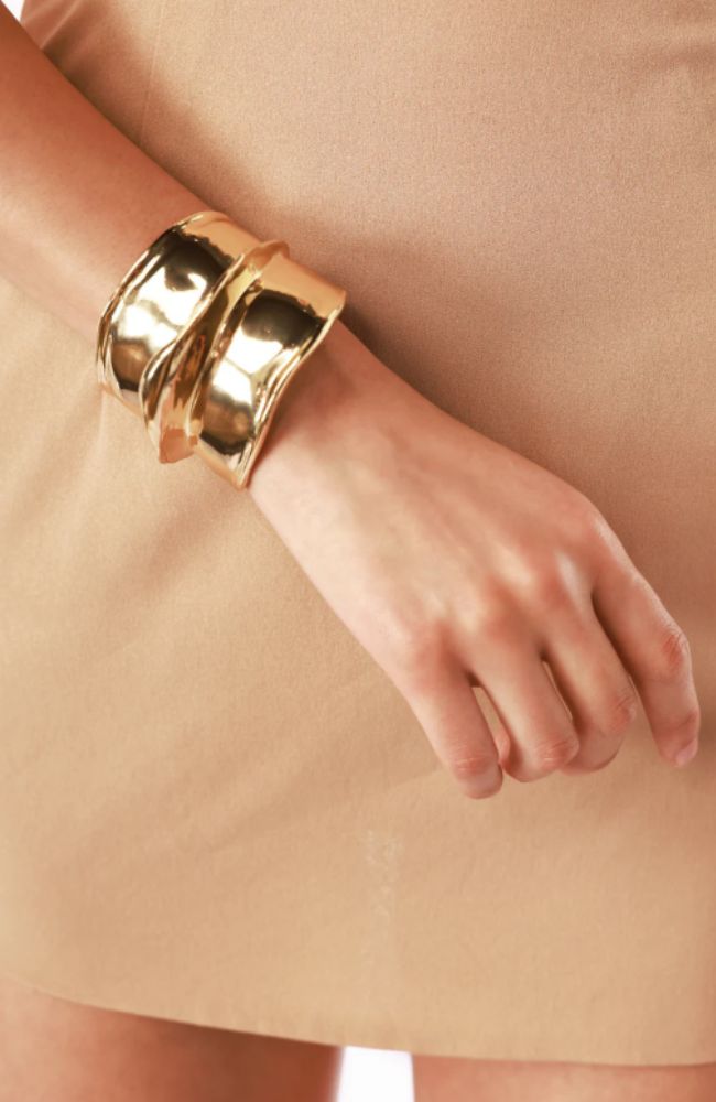 Twist Gold Cuff