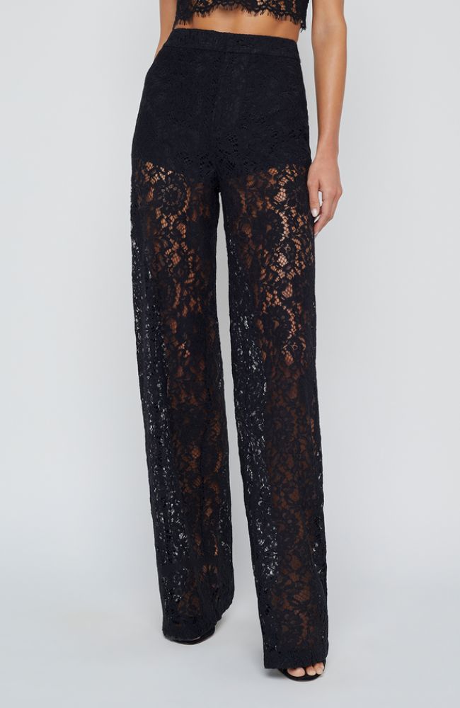 Livvy Straight Leg Trouser in Black