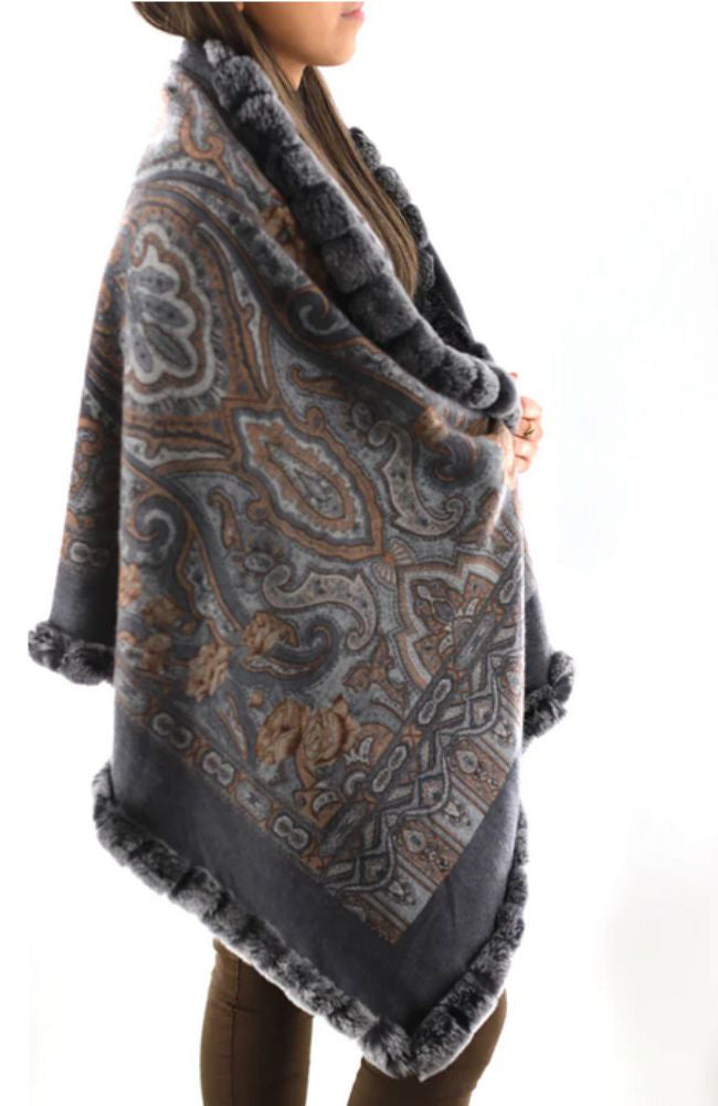 Printed Wrap with Fur Trm