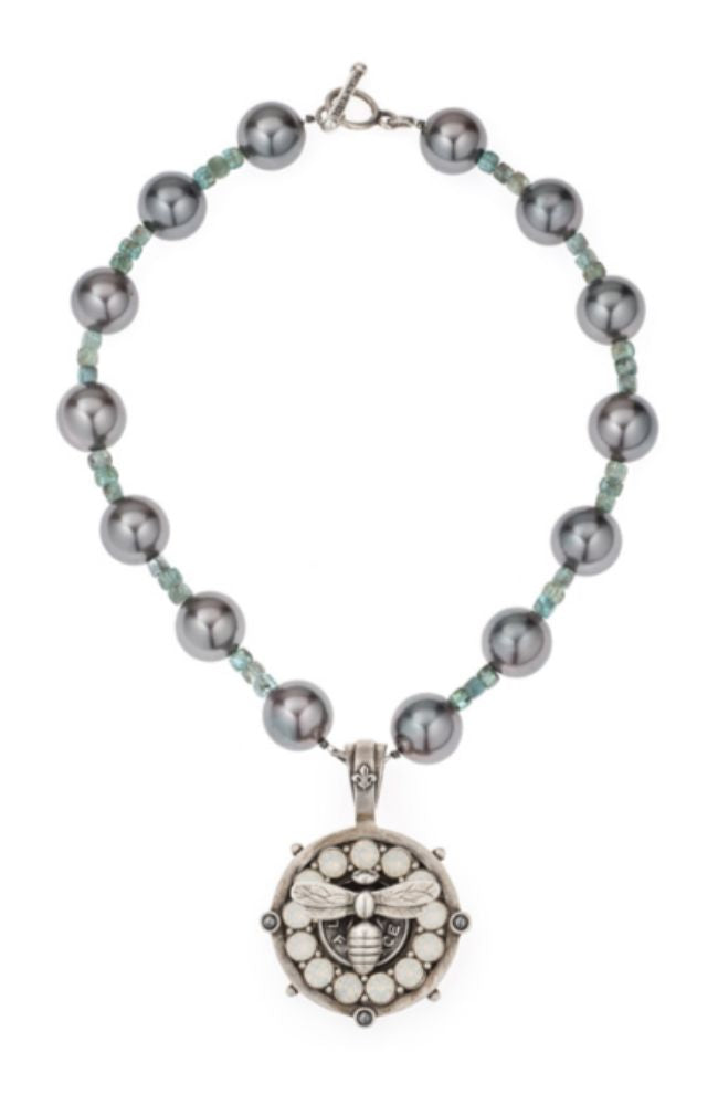 16.5" Grey Shell Pearls Miel Medallion