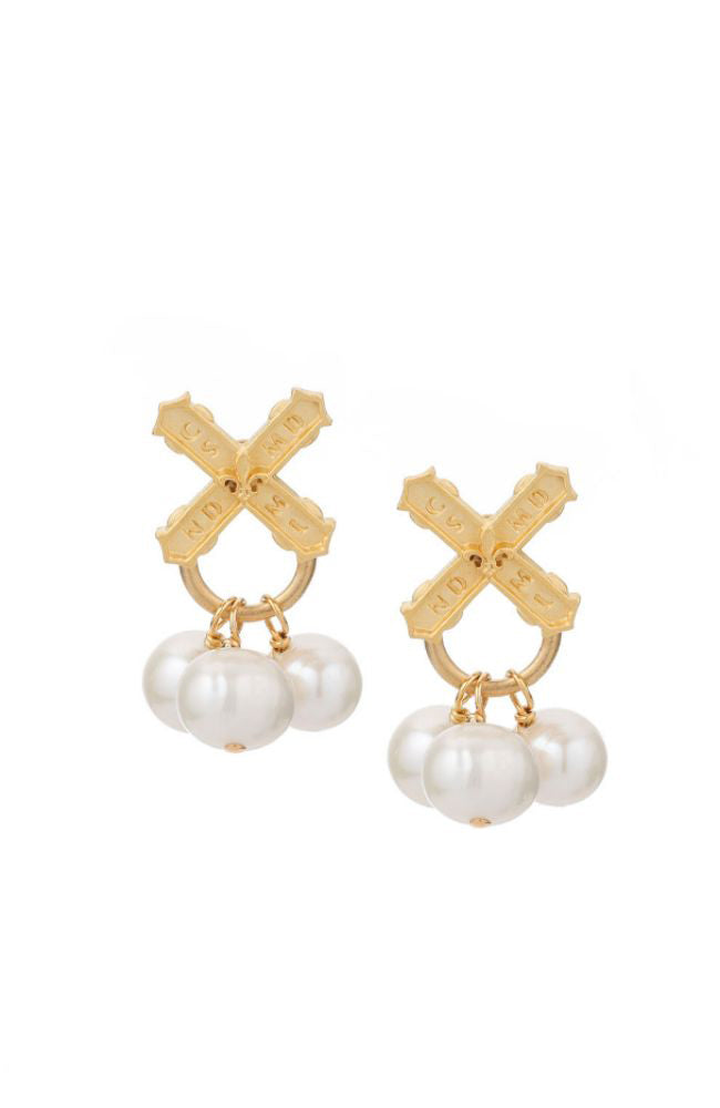 XO Stud 10mm Pearl Dangles